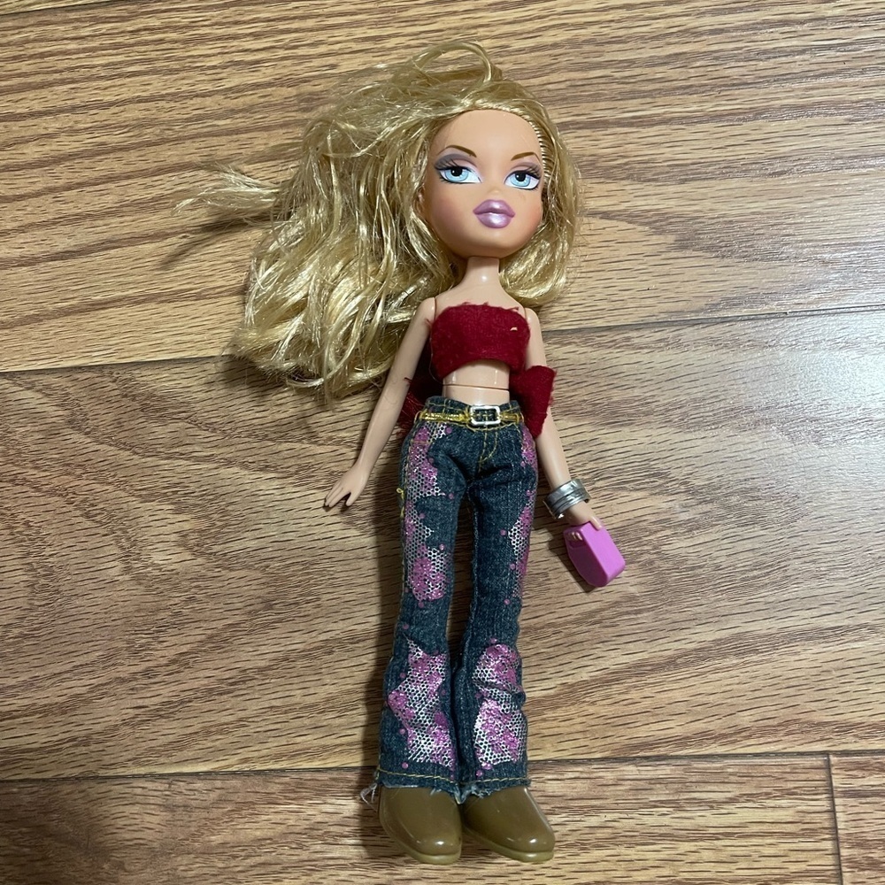 2001 Cloe Bratz Doll